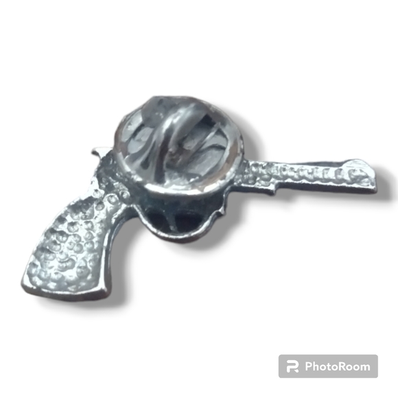Vintage Silver Revolver Pistol Hat Lapel Pin Button - Picture 5 of 9